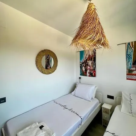 Nieuw: Horizonte, House By The Sea Torremolinos
